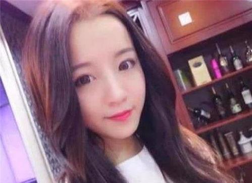 抖音搜娱乐吃瓜姐,揭秘“娱乐吃瓜姐”背后的热点事件与幕后真相